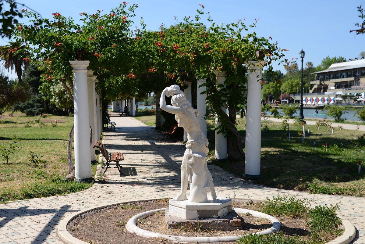 14-08 White Statue In El Rosedal Rose Garden In Mendoza Parque General San Martin
